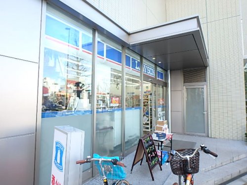 コンビニ　ローソン 本郷一丁目春日通店（コンビニ）まで100m