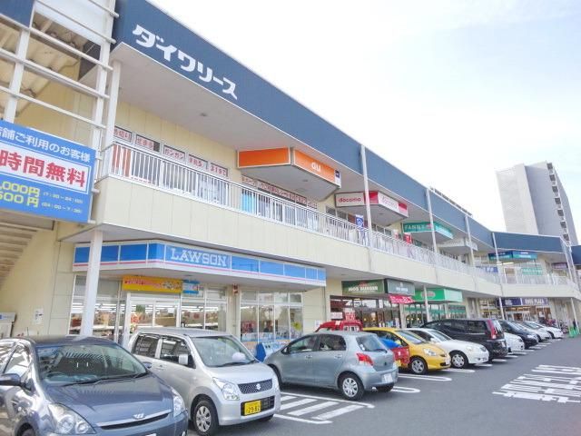 コンビニ　コンビニエンスストア（コンビニ）まで550m