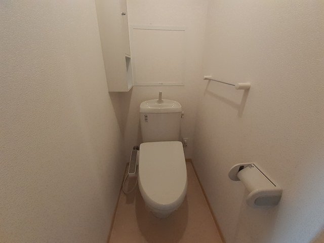 トイレ　清潔感のあるトイレです