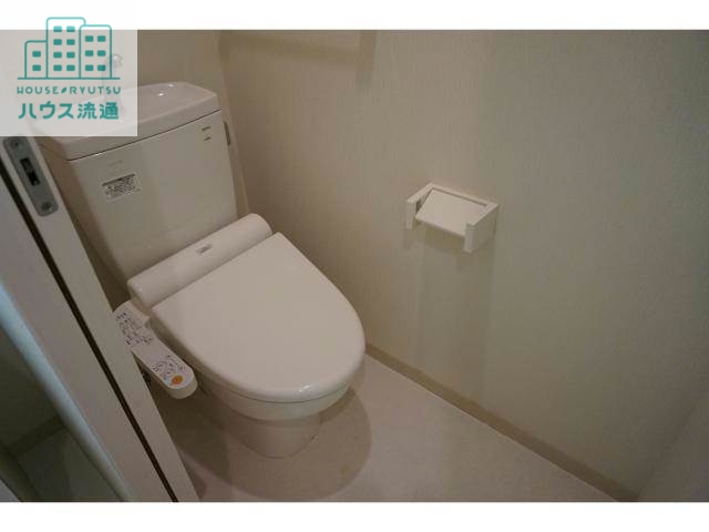 トイレ　※別号室の写真です