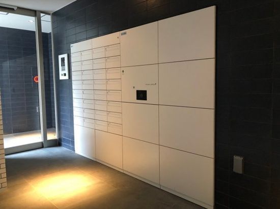 ロビー　■宅配ＢＯＸ■集合ポスト■常時ゴミ出し可能
