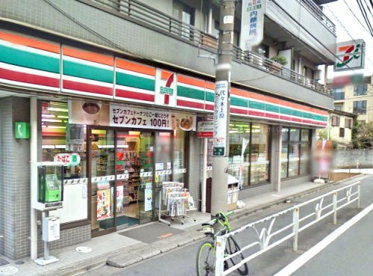 コンビニ　セブンイレブン 初台店（コンビニ）まで145m