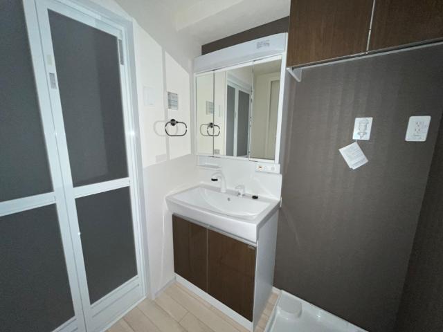 洗面設備　洗髪洗面化粧台