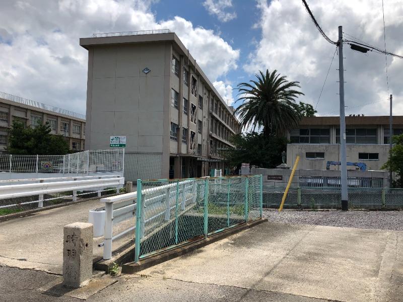 小学校　鶴尾小学校（小学校）まで1610m