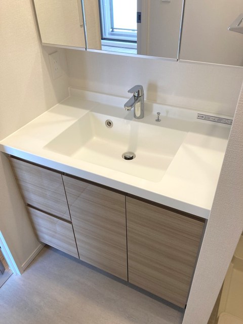洗面設備　※写真は同タイプ住戸です。