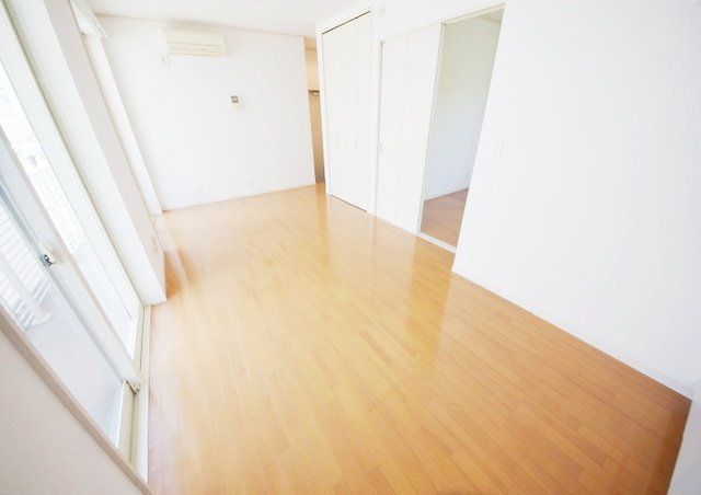 居室・リビング　★★日当たり良好リビング★★