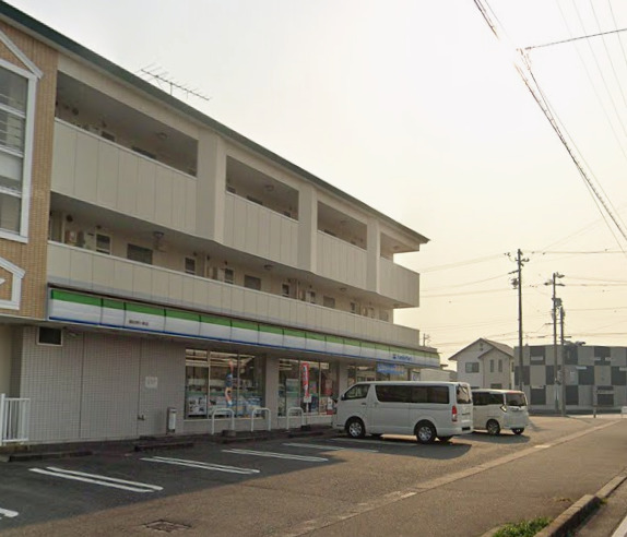 コンビニ　ファミリーマート磐田明ケ島店（コンビニ）まで288m