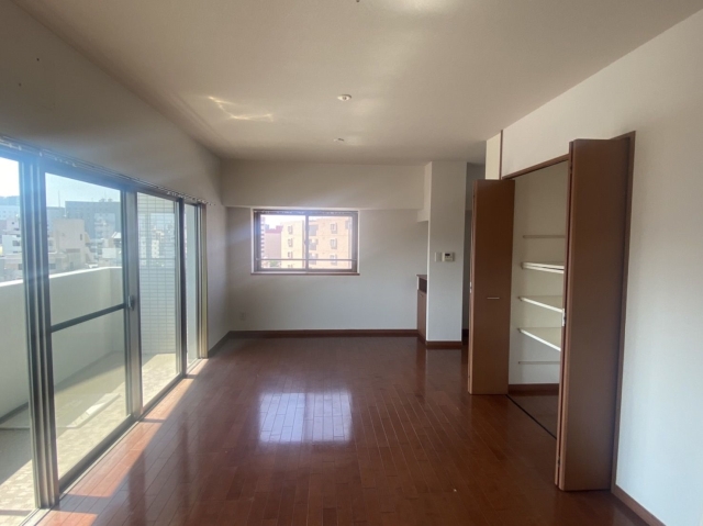 居室・リビング　15帖の広々リビングです