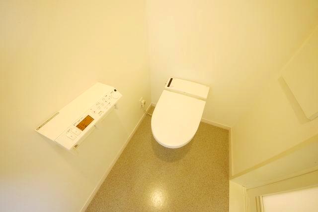 トイレ　トイレ