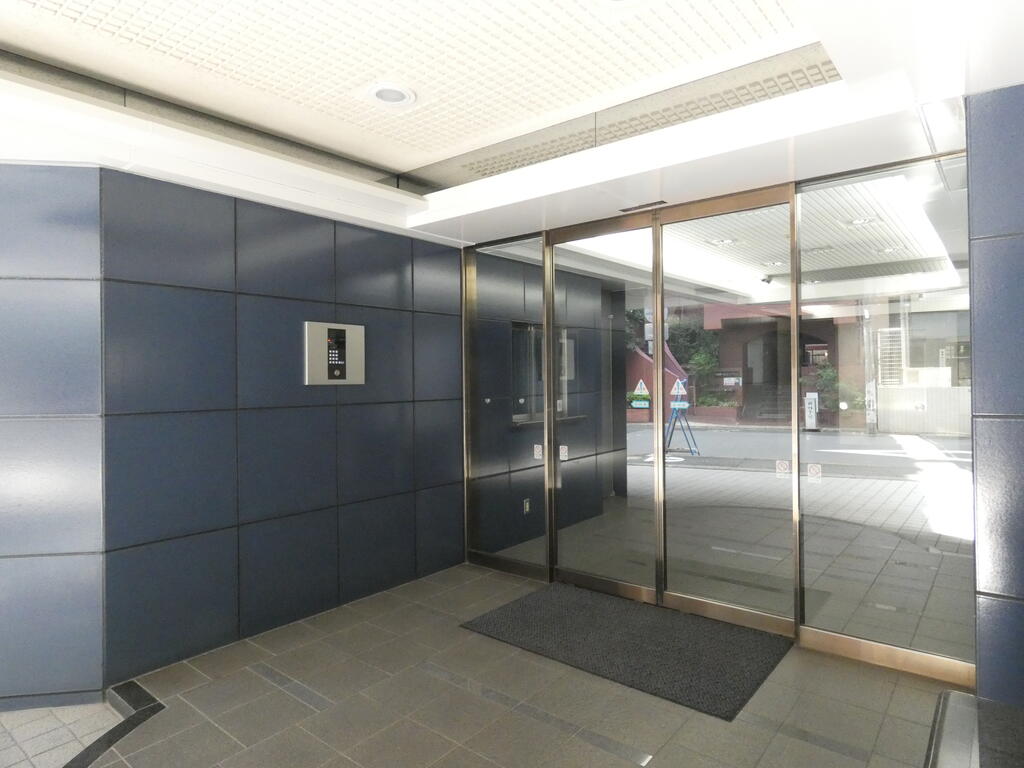 エントランス　エントランス