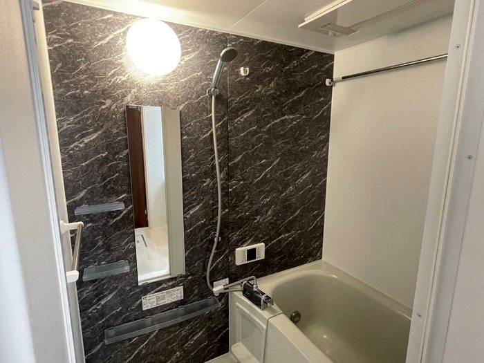 バス・シャワールーム　一日の疲れを癒すバスルームは追い炊き＆浴室乾燥機付き☆