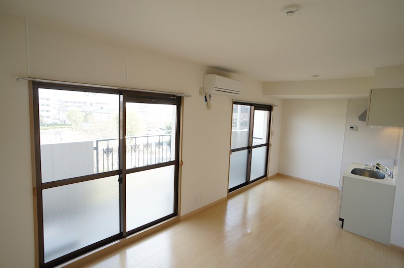 居室・リビング　広々リビング