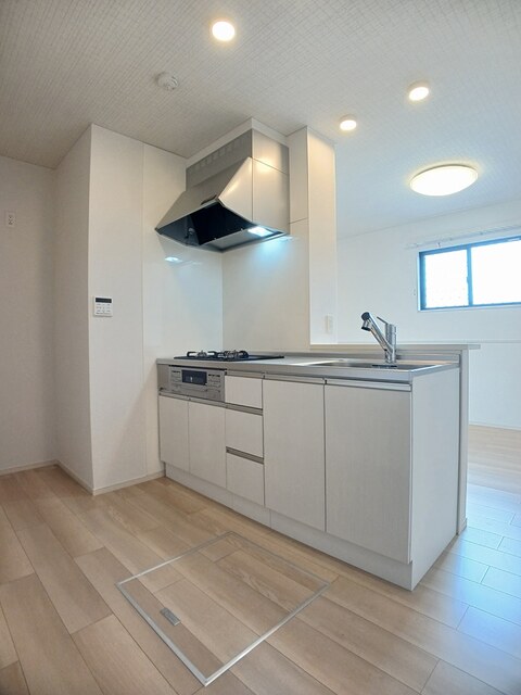 キッチン　コンパクトなキッチンで掃除もラクラク