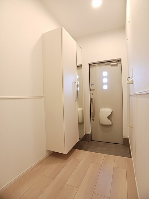 玄関　落ち着いた玄関です