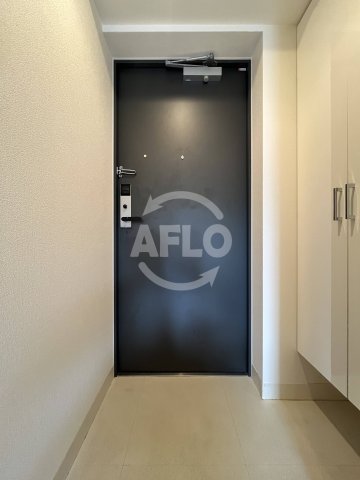 玄関　エスリード新大阪NORTH　玄関