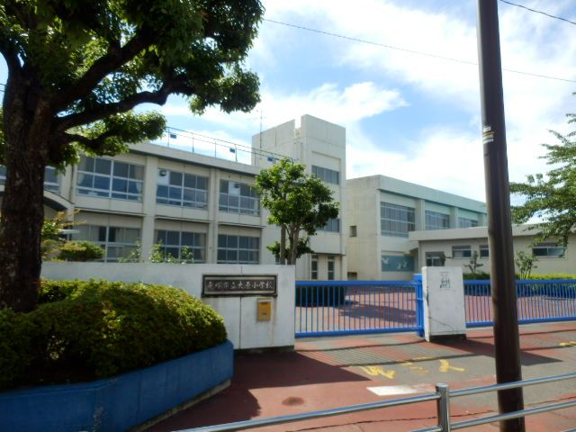 小学校　平塚市立大原小学校（小学校）まで389m