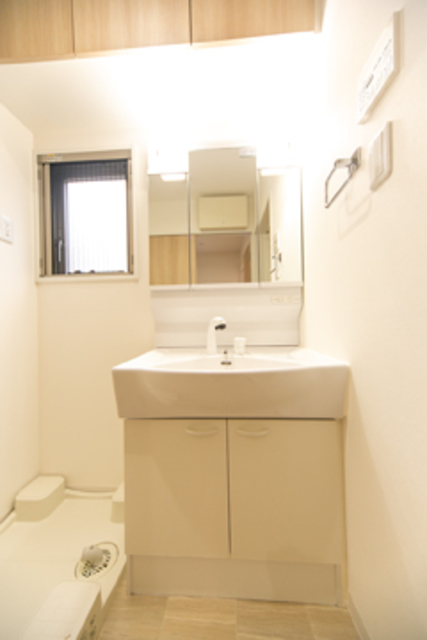洗面設備　※写真は同タイプ住戸です。