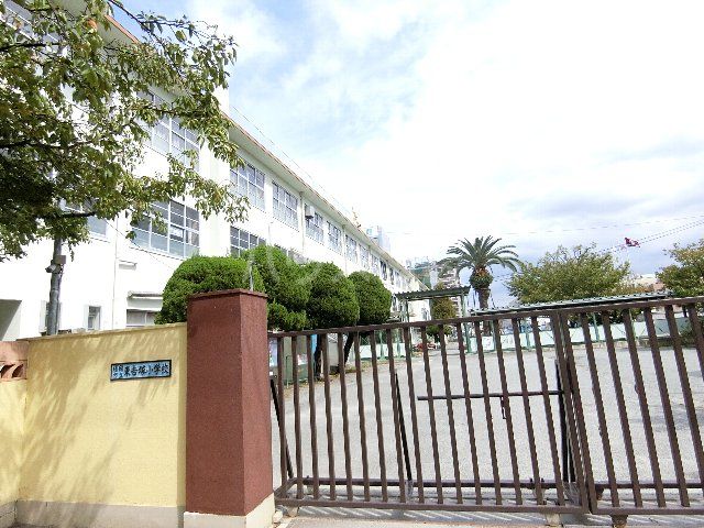 小学校　東吉塚小学校（小学校）まで394m