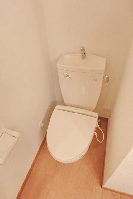 トイレ　★暖房便座設置済み★