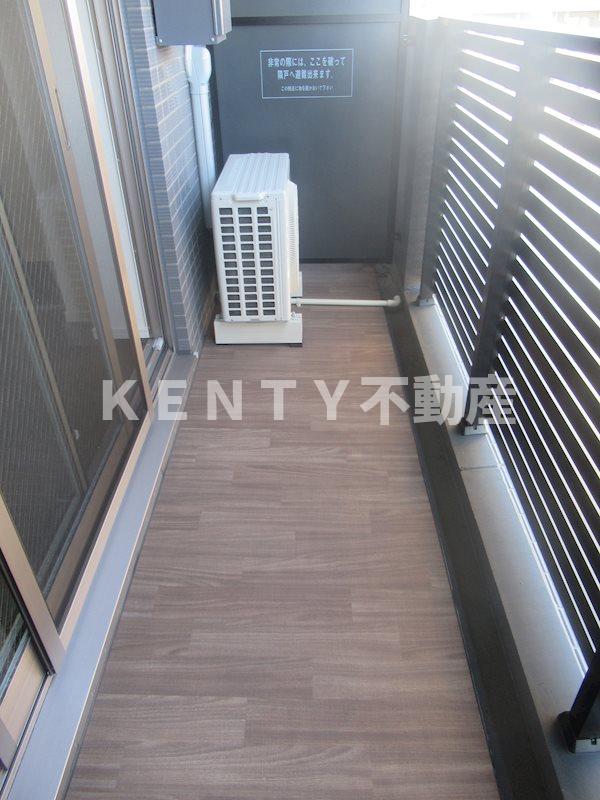 バルコニー　陽当たり良好なバルコニーです