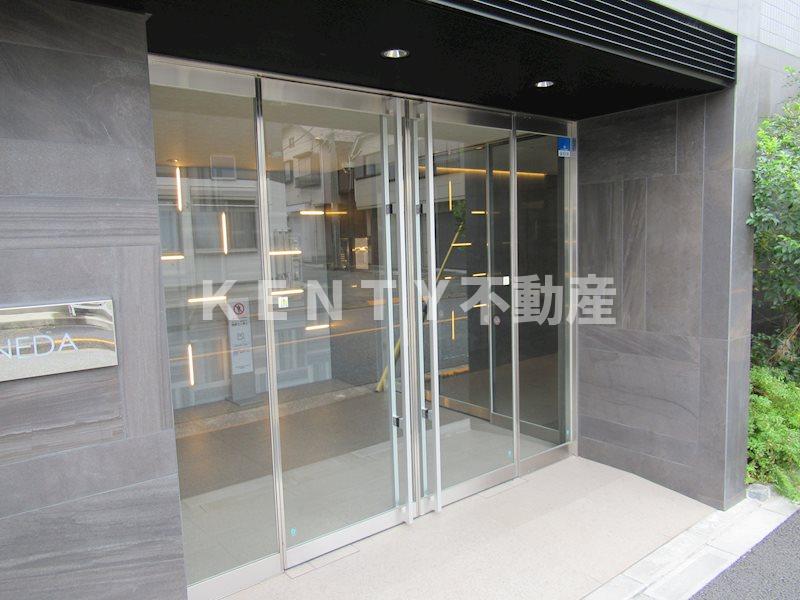 エントランス　ゆとりのあるエントランスです