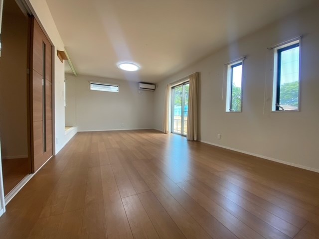 居室・リビング　ＬＤＫ広々１９．６帖