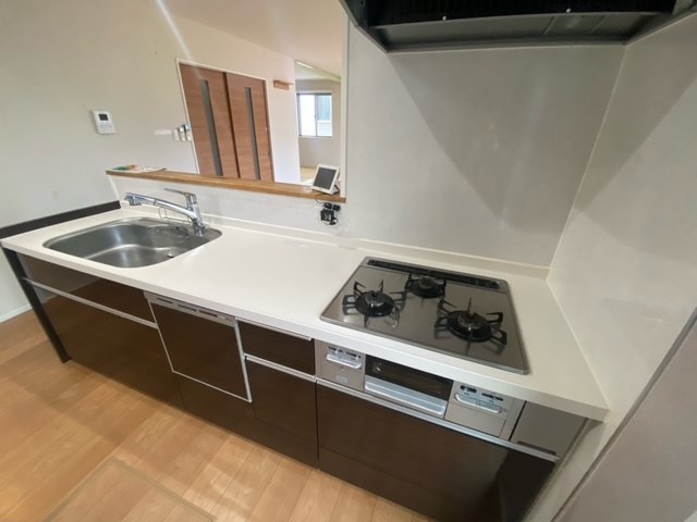 キッチン　食洗器付きシステムキッチン