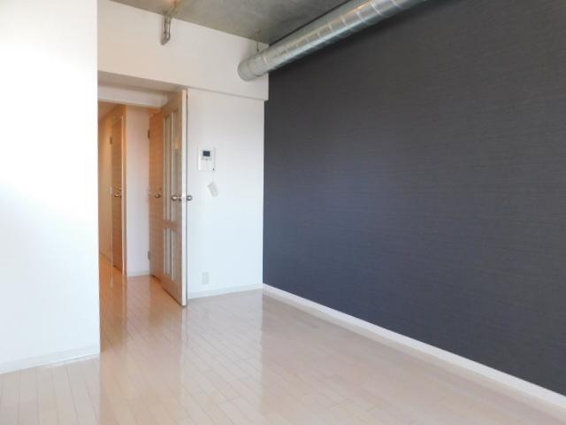 その他部屋・スペース　デザインクロスでイメージアップ。