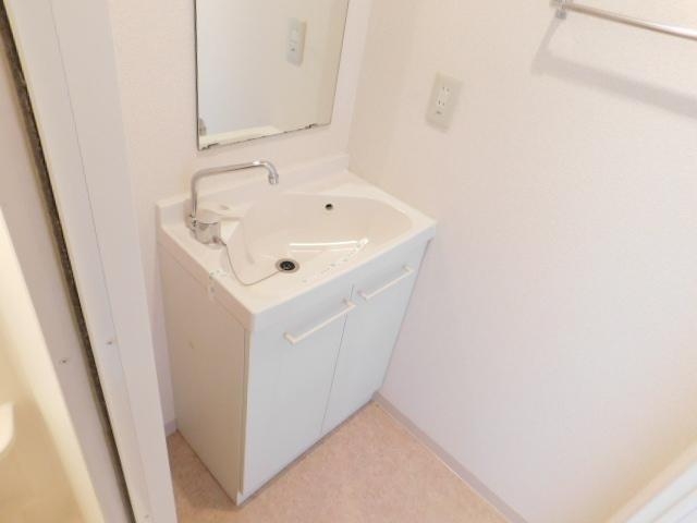 洗面設備　洗面台もオシャレですね。