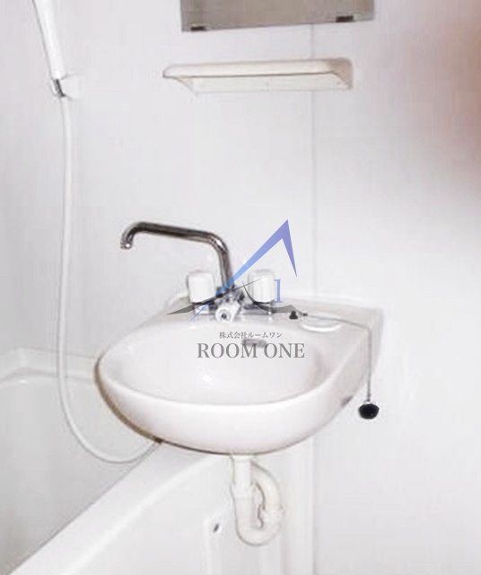 洗面設備　洗面台です。