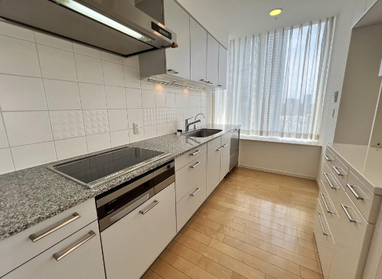 キッチン　写真は同タイプ住居です。