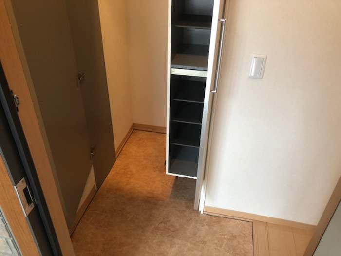 玄関　シューズボックス、玄関収納