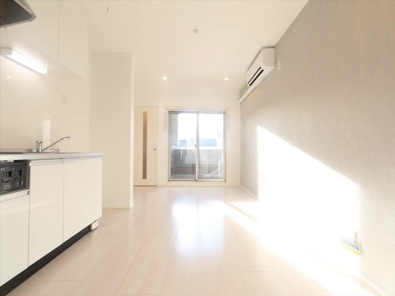 バルコニー　ＬＤＫ9.1帖　洋室4帖　同仕様写真