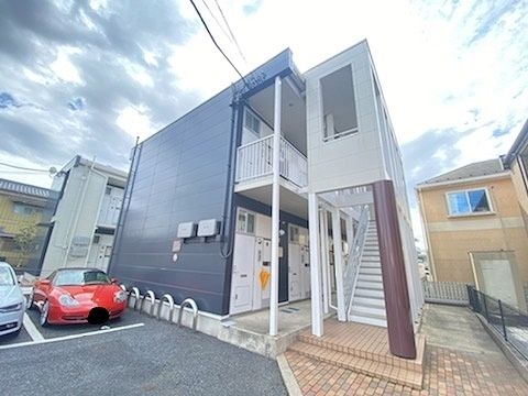 建物外観　駐車場