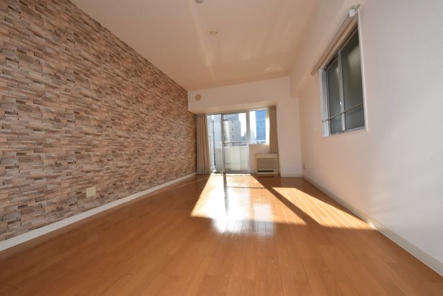 居室・リビング　壁紙の色・仕様は現地確認要