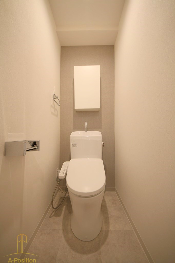 トイレ　プレサンスNEO九条ディアシス