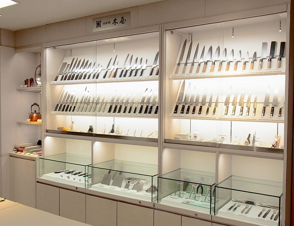 ショッピングセンター　木屋 高島屋日本橋店（ショッピングセンター）まで458m