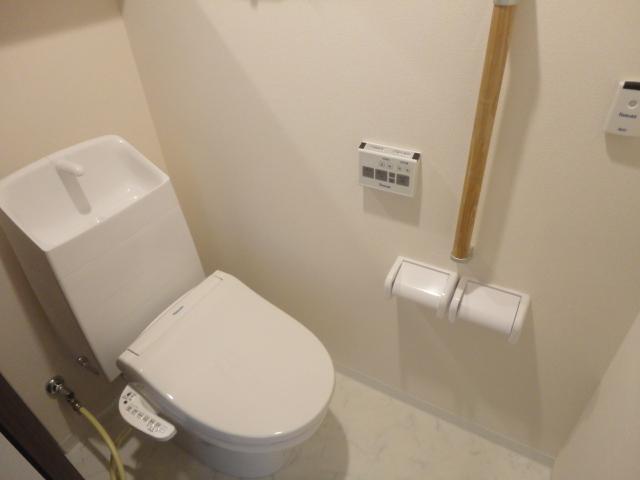 トイレ　シャワー付トイレ（イメージ）