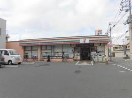コンビニ　セブンイレブン 豊中千成町店（コンビニ）まで603m