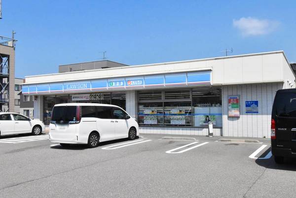 コンビニ　ローソン 野々市本町店（コンビニ）まで180m