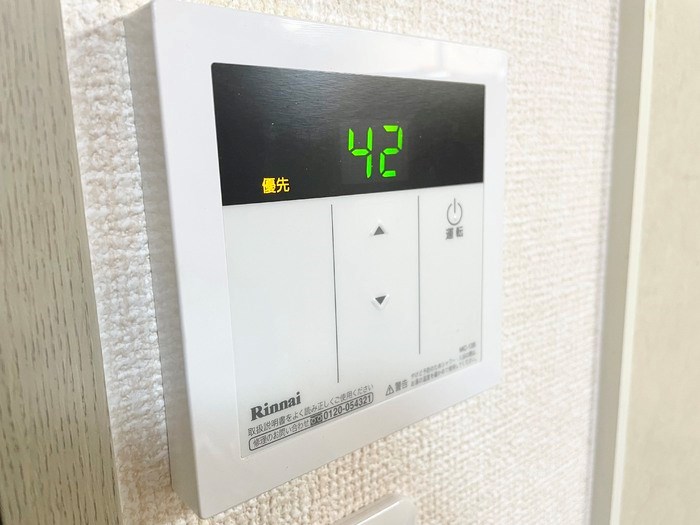その他設備　給湯器リモコン