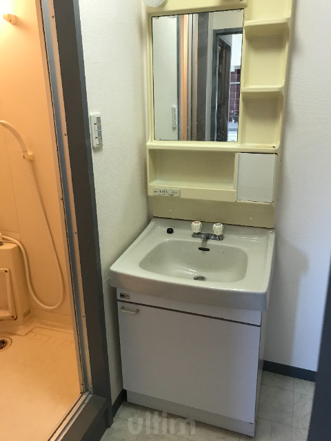 洗面設備　※別のお部屋のお写真です。御参考までに。