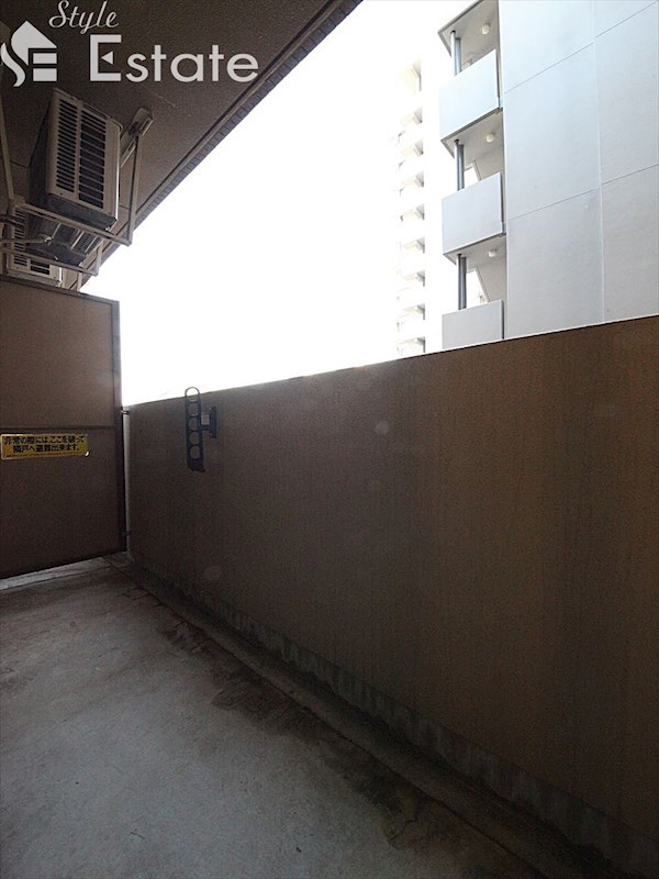 バルコニー　バルコニー