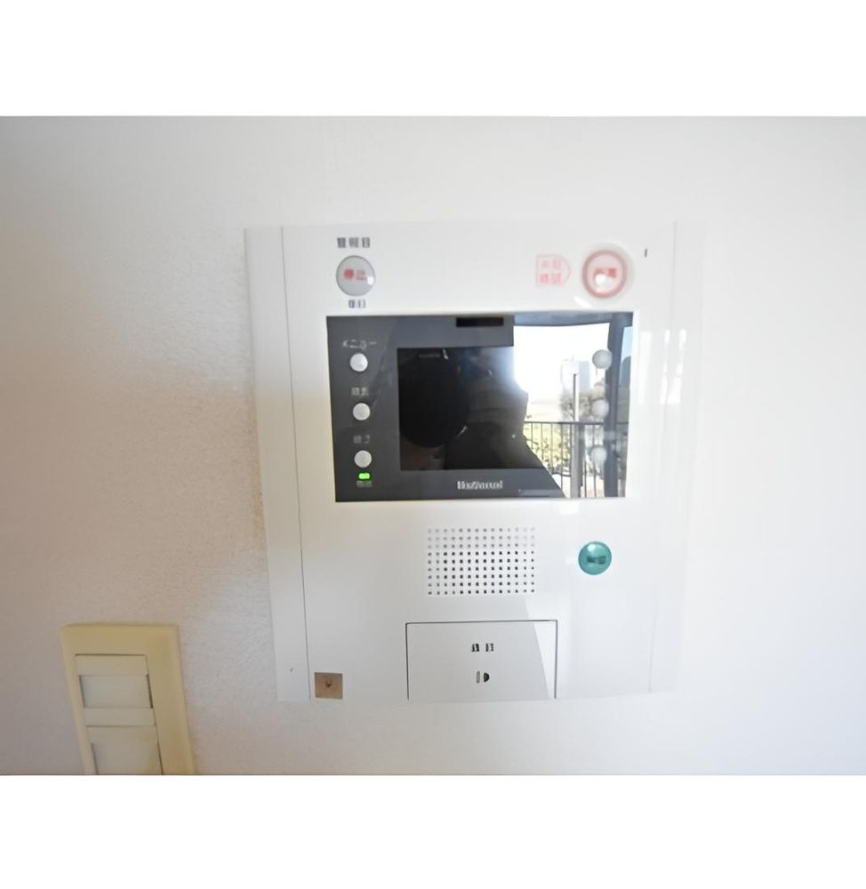 セキュリティ　☆安心のTVモニター付きインターホン☆