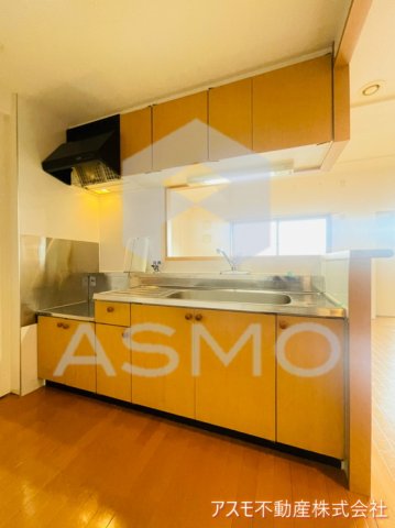 キッチン　※同物件　別間取り　参考写真