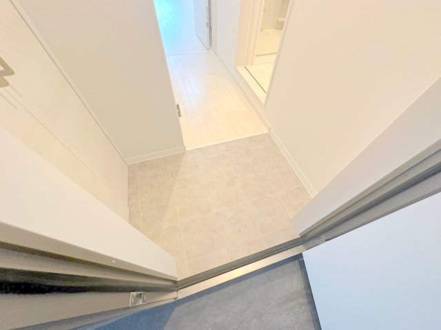 玄関　落ち着いたおしゃれな玄関です。