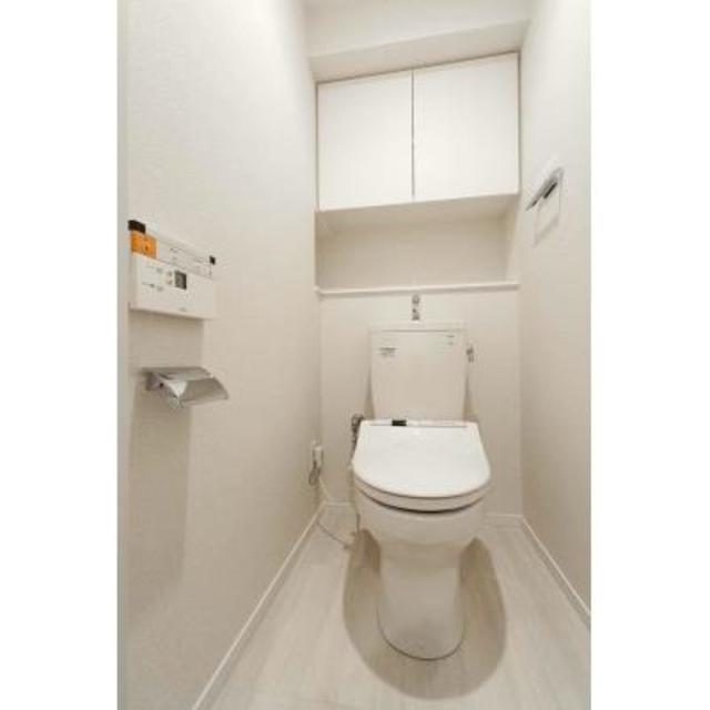 トイレ　※写真は同タイプ住戸です。