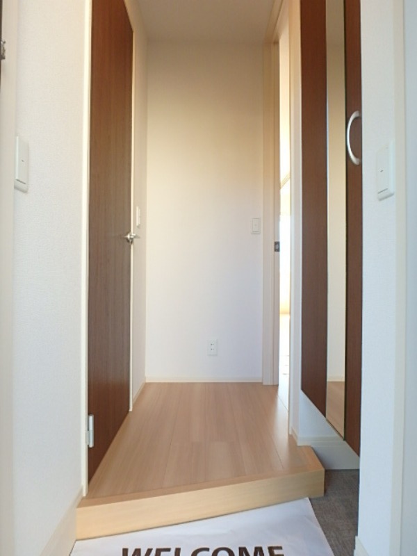 玄関　図面と現状に相違がある場合には現状を優先