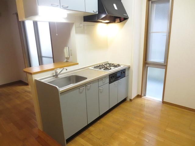 キッチン　★3口ガスコンロ設置済み★