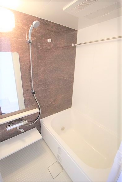 バス・シャワールーム　★広々としたバスルーム★